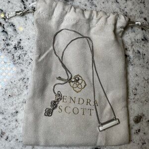 Kendra Scott Leanor Adjustor Bar Silver Necklace in Rhodium